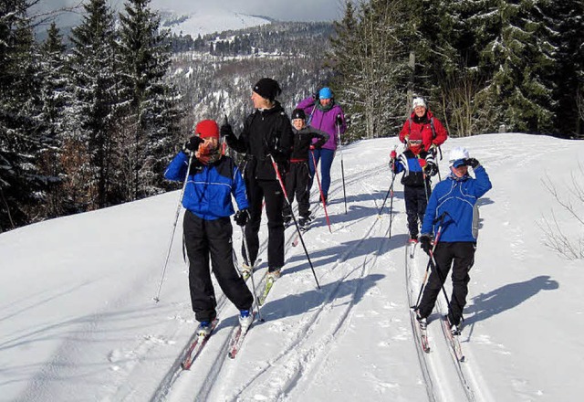 Familienprogramm auf Skiern.   | Foto: privat