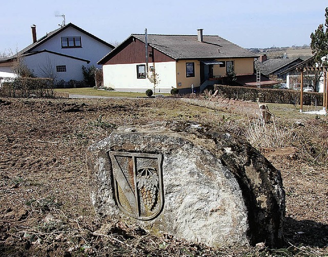Den Wappenstein werden die Egringer Ortschaftsrte in Krze versetzen.   | Foto: FREY