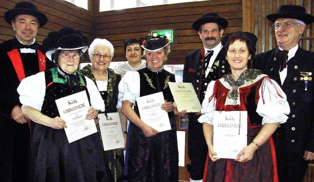 Unter den ausgezeichneten langjhrigen...enbach aus Gutach (Zweite von links).   | Foto: Marijana Babic