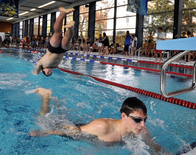 Einrichtungen wie die Bder gehren zu...laut Sportkonzept noch Nachholbedarf.   | Foto: Barbara Ruda