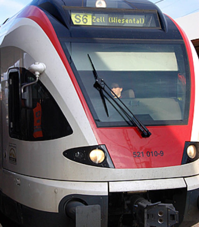 Die S-Bahn fhrt direkt zur Messe.  | Foto: Daniel Gramespacher