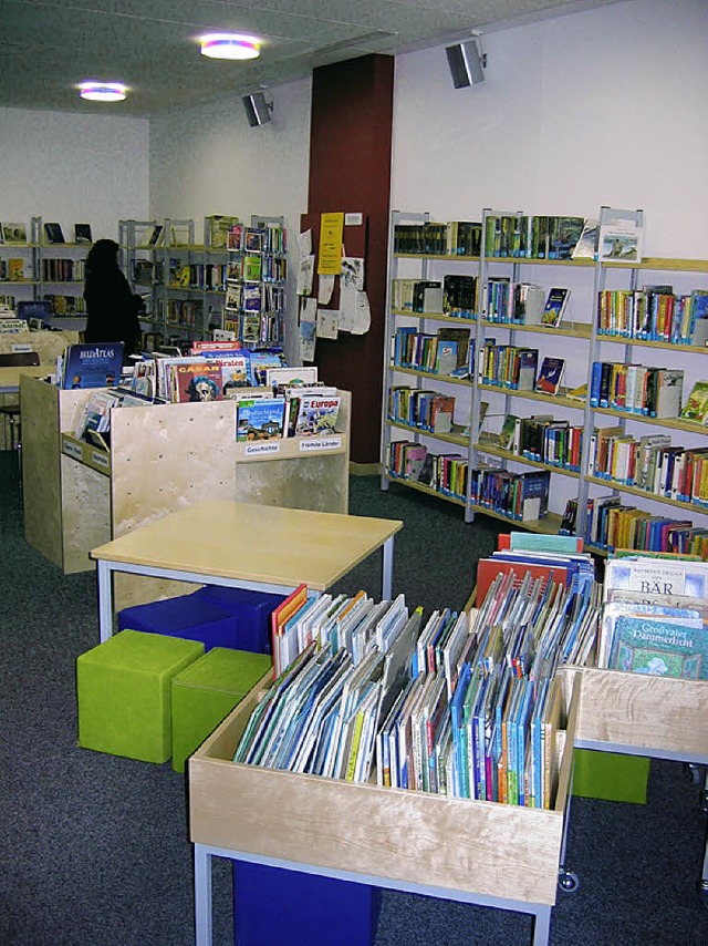 Die Bibliothek im Kreisgemeinschaftshaus.  | Foto: Annette Thoma