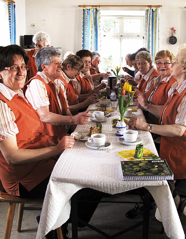 Mit einem bunten Programm fr die Seni...warteten die Rotzler Landfrauen auf.    | Foto: Anka Fricker