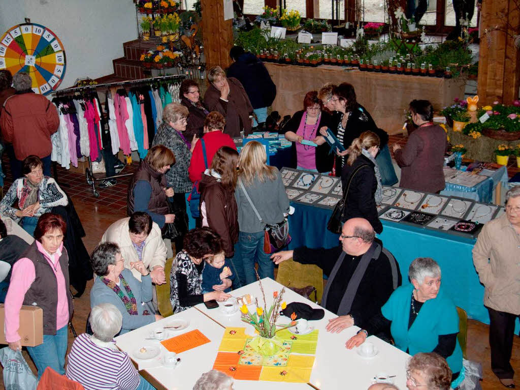 Viele Besucher kamen zum Frhlingsmarkt ins Haus des Gastes nach Birkendorf.