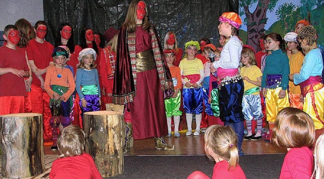 41 Kinder begeisterten beim Gemeinscha...it dem Musical &#8222;Rotasia&#8220;.   | Foto: ines bode