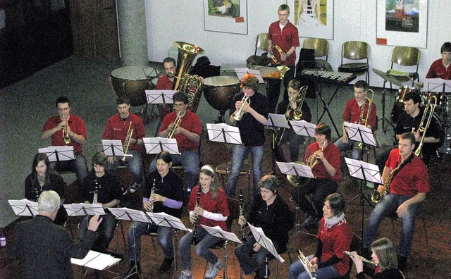Die Jugendstadtmusik Bad Sckingen unter Leitung von Johannes Brenke.   | Foto: michael gottstein