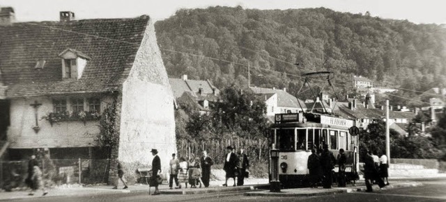 Als 1951 das Straenbahnteilstck der ...nn durch wechselnde Buslinien ersetzt.  | Foto: Archiv Hans Sigmund