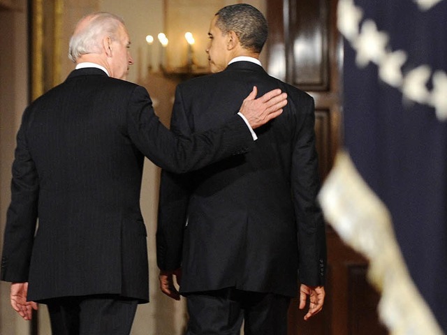 Ein zufriedenes Fhrungsduo: Joe Biden, Barack Obama.  | Foto: dpa