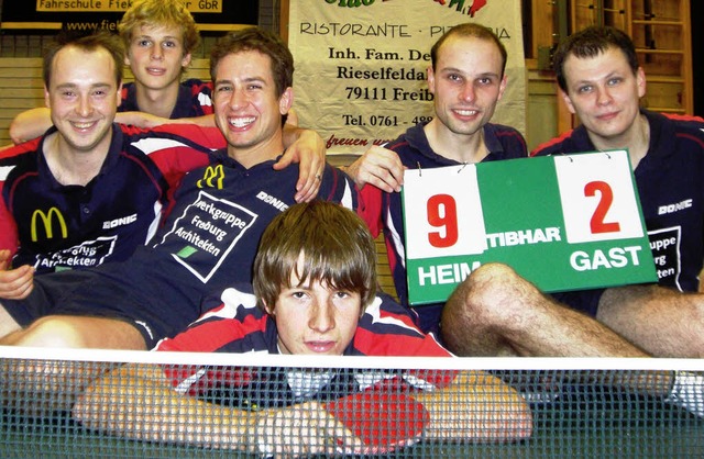 So sehen Meister aus:  Das Tischtennis...Till Werner und Konstantin Chepkasov.   | Foto: privat