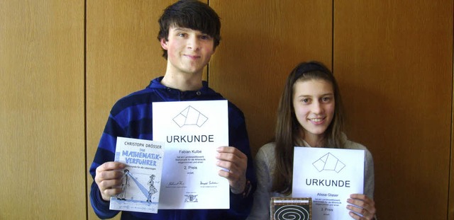 So sehen Sieger aus:  Die THG-Schler ...ze beim  Landeswettbewerb Mathematik.   | Foto: Maria Blenich
