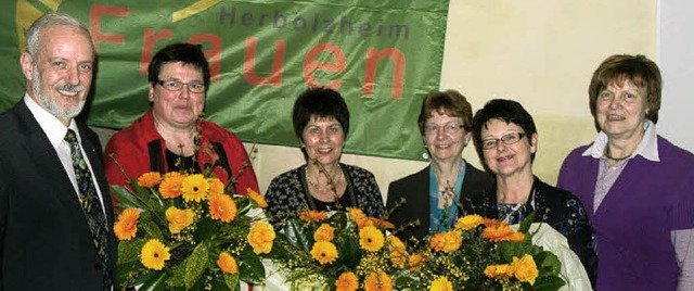 Landfrauen geehrt (von links): Brgerm...s Zeisset, Elke Bosch und Helga Monke.  | Foto: Kopp