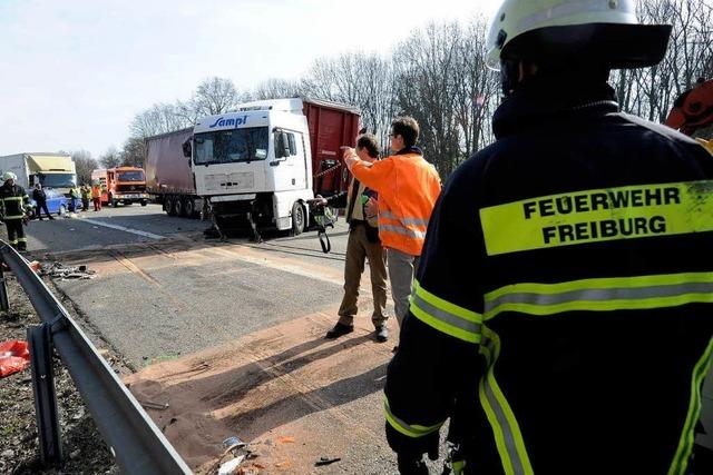 Fotos: Die Massenkarambolage auf der A5 bei Freiburg