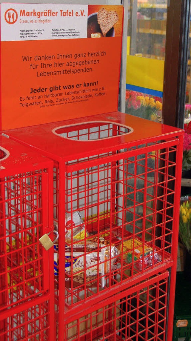 Diese  Spendenbox der Tafel steht im Neukauf Niederweiler.   | Foto: Umiger