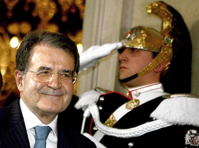 Krawattentrger, echter &#8222;Profess...aliger Ministerprsident Romano Prodi.  | Foto: dpa