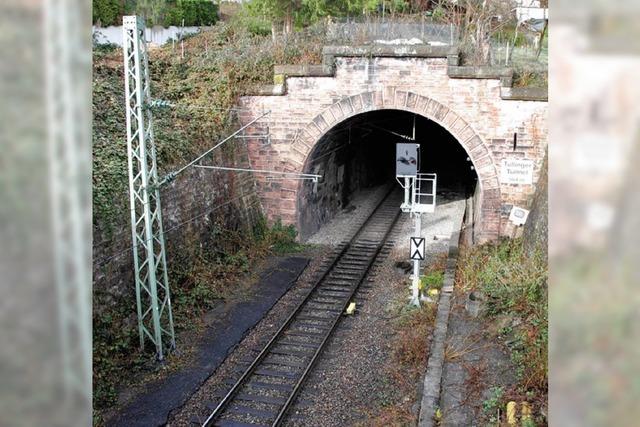 Brand legt Zugverkehr lahm