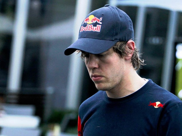 Sebastian Vettel hat die Seuche unter ...&#8211; zum zweiten Mal ausgeschieden.  | Foto: dpa