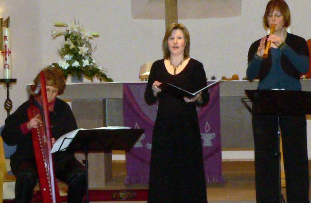 Liebeslieder aus ferner Zeit: Drei der...i ihrem Auftritt in der Petruskirche.   | Foto: Georg Diehl