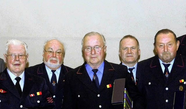 Ehrwrdige Feuerwehrmnner  (von links...Silberer, Ulrich Kopf, Adolf Rottler.   | Foto: wolfgang knstle