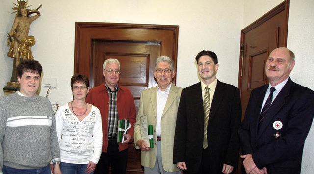 Fr Jrgen Schultis, Kathrin Adolf (be...lli Kneschke (von links nach rechts).   | Foto: Bernd Fackler