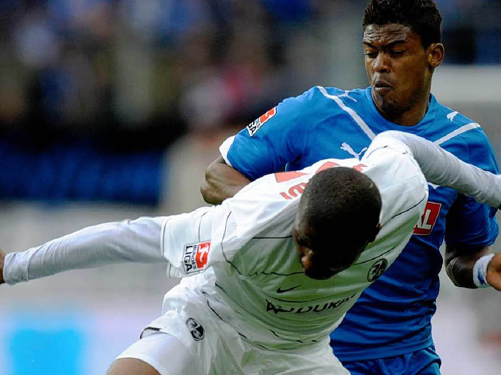 ...Cedrick Makiadi, der in 28 Einstzen 24 von 39 Dribblings fr sich entschied. (Zum Vergleich: Arjen Robben gewann in 19 Spielen 74 von 121 Dribblings).