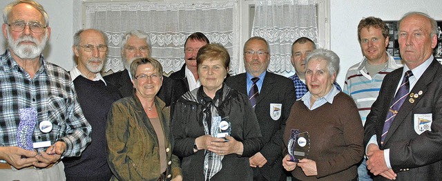 Ehrungen beim Yacht-Club (von links): ...Yacht-Club-Vorsitzende Helmut Issler.   | Foto: Heinz Vollmar