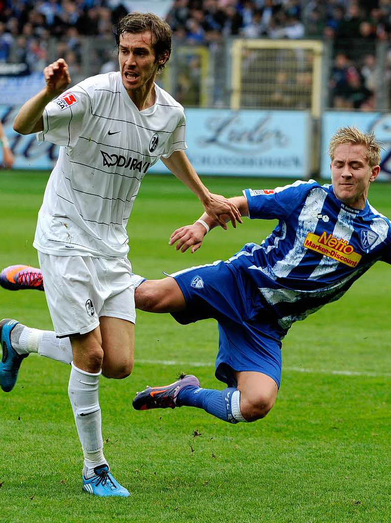 Umkmpftes Kellerduell im Badenova-Stadion: Szenen des Spiels SC Freiburg gegen den VfL Bochum.