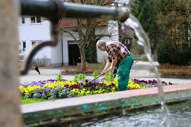 Mit Frhlingsflor waren die Stadtgrtner in der vorigen Woche beschftigt.   | Foto: Igor Schindler