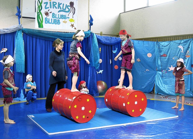 Schne Zirkusszene der dritten Schulklasse in Gutach  | Foto: Gnter Bank