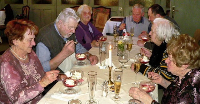 Maulburger Senioren beim Jubilumsesse...sch im &#8222;Wiesentler Hof&#8220;.   | Foto: Diehl
