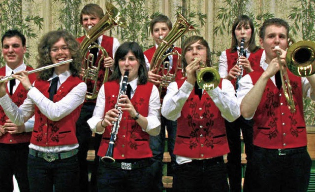 Beim Osterkonzert in Burkheim spielte ... Zwigart zahlreiche  Nationalhymnen.    | Foto: herbert trogus