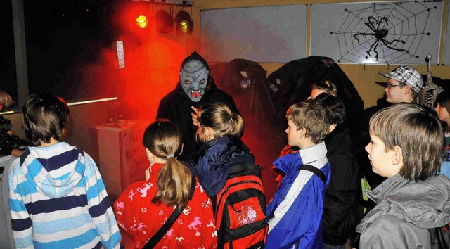 Herrlich gruselig: Die  Schler der Kl...Fest der Johanniter-Realschule super.   | Foto: privat