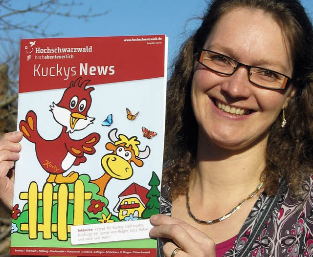 Caroline Waldvogel zeigt die von der H... dem Titel &#8222;Kuckys News&#8220;.   | Foto: eva weise