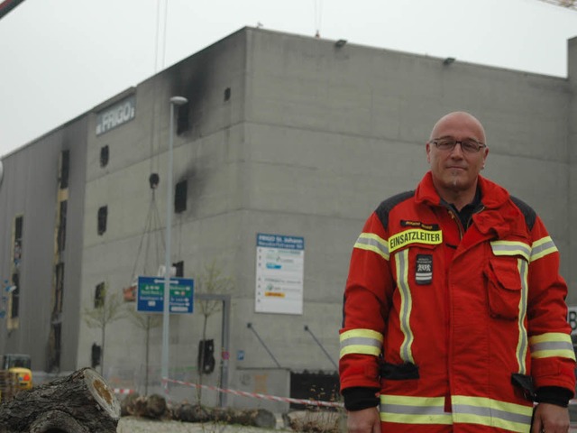 Roland Bopp, Kommandant der Berufsfeue...h ein Feuer auftauten und verbrannten.  | Foto: Kathrin Ganter