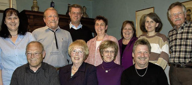Der  Vorstand des Harmonika-Clubs:  An...ric und Rolf Aberer (vorne von links)   | Foto: TEUBER