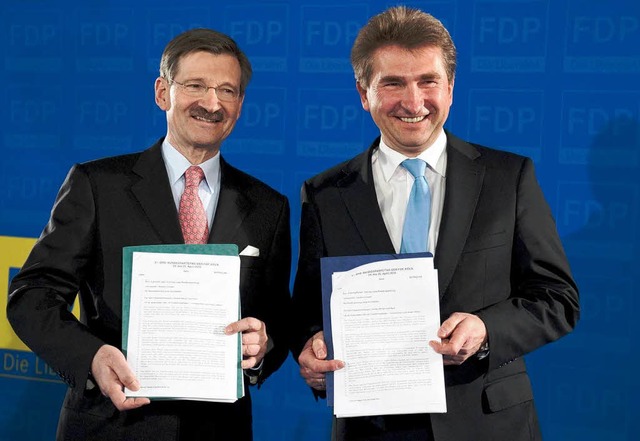 Die FDP-Politiker  Hermann Otto Solms ...gen einen Entwurf das Steuerkonzepts.   | Foto: DDP