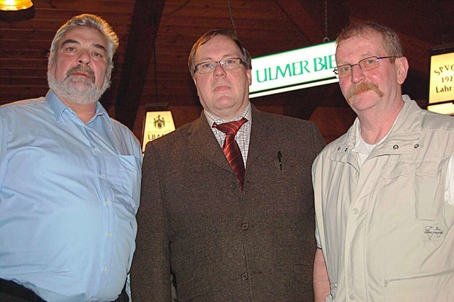 Der amtierende Vorstand der Spvgg. Lah...we Dupps und Walter Wieber (von links)  | Foto: bz