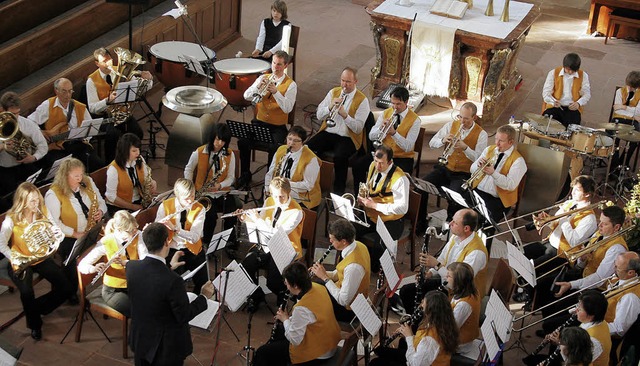 Festliche  Musik prsentierten die Meienheimer Musiker in der Barockkirche.   | Foto: heidi fssel