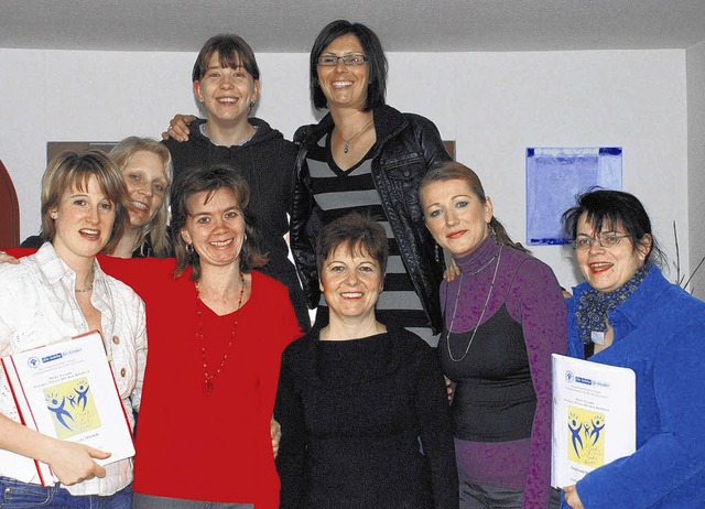 Die Kursteilnehmerinnen im Familienzen...ler, Tina Whler und Uschi Rieckert.    | Foto: Privat