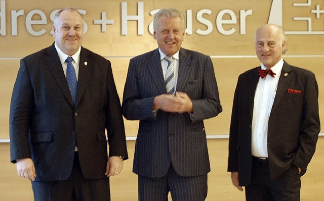 Ernst Pfister bei Endress+Hauser &#821...rf (links) und Klaus Endress (rechts).  | Foto: privat