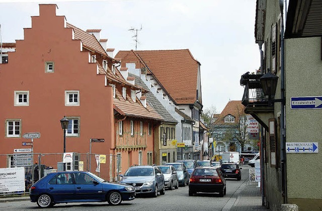 Blick in die Basler Strae, links der sanierte &#8222;Lwen&#8220;   | Foto: Markus Donner