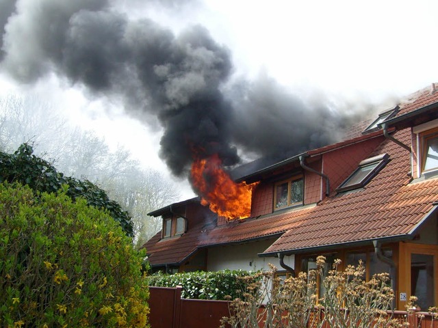 Zimmerbrand in Hochdorf.  | Foto: Matthias Reinbold