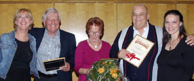 Dorothee Kohushlter (links) und Doree...ichen Einsatz in ihren  Vereinen aus.   | Foto: sedlak