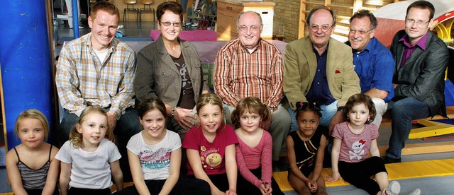 Am Rande der Schnitzelgrube (v. l.):  ... die Nachwuchshoffnungen des Vereins.   | Foto: Gertrude Siefke