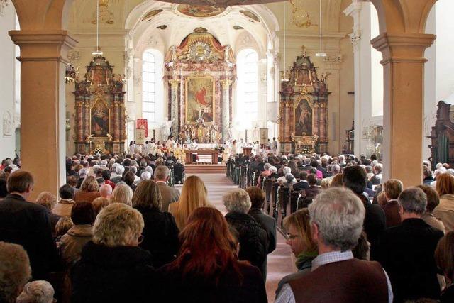 Fotos: Erzbischof weiht Peterskirche in Endingen ein