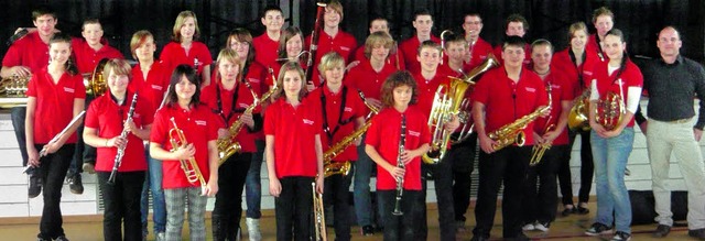 Das Jugendorchester der Trachtenkapell...tadt begeisterte bei seinem Vorspiel.   | Foto: Privat