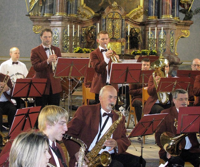 Solisten der Feuerwehrmusik in der Pfa...(Trompeten) bei Vivaldis C-Dur-Konzert  | Foto: Michael Gottstein