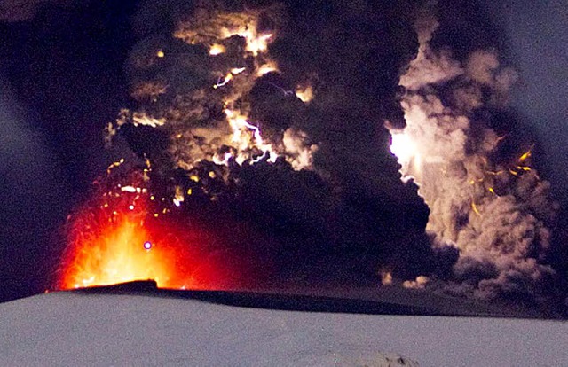 Feurig: der Eyjafjallajkull  | Foto: dpa