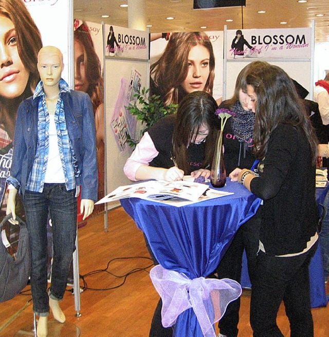 Die bungsfirma der  Kaufmnnischen Schule bei der Messe.   | Foto: Schule