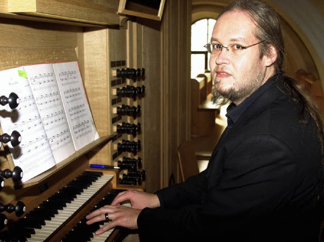 Der Brunlinger Organist Frank Rieger ... Orgel in der Wehrer Martinskirche aus  | Foto: Karin Stckl-Steinebrunner