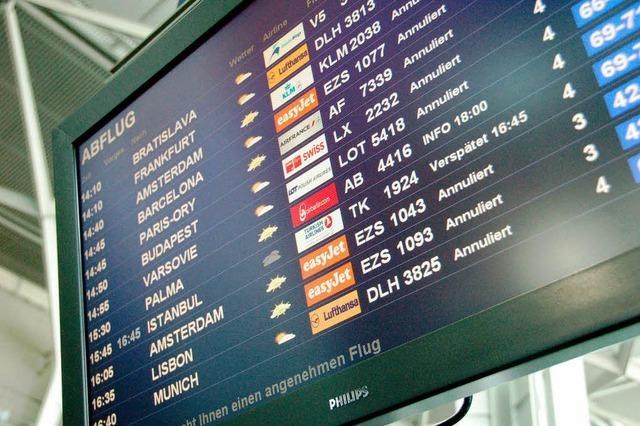 Am Euro-Airport bleiben viele Flieger noch am Boden